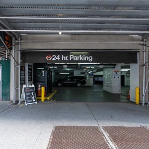 zZENITH PARKING LLC
