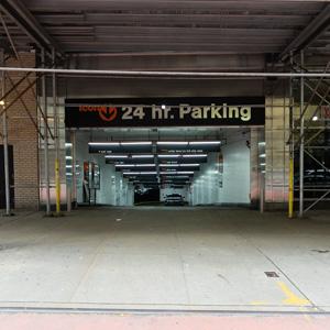 zWESTSIDE 42 PARKING LLC